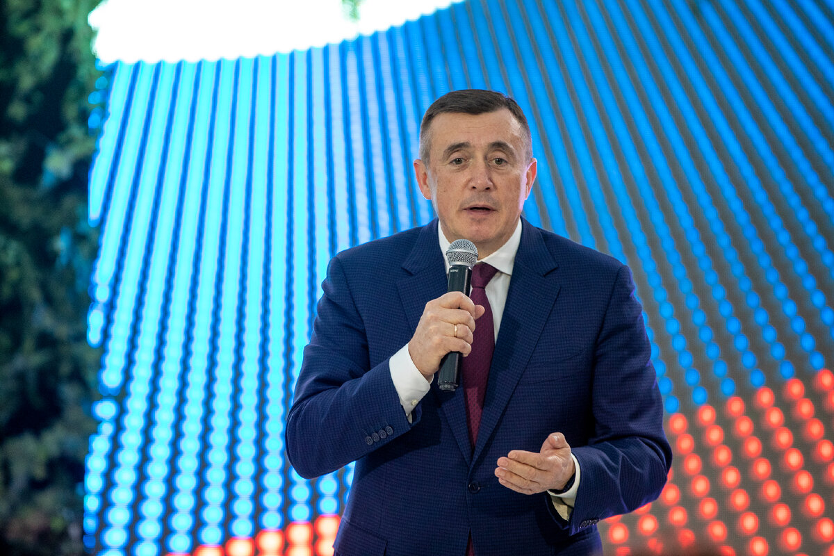 Губернатор Сахалинской области Валерий Лимаренко