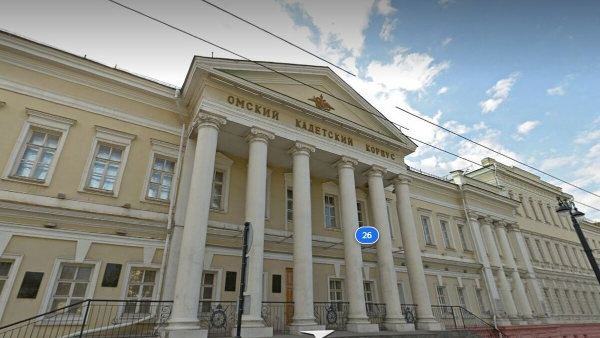     Кадетский корпус в центре Омска пустует три года, однако территорию для строительства уже присмотрел иногородний застройщик.