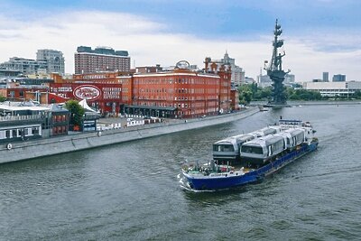    В Москве встречают первые 4 речных электрических судна, которые прибыли из Санкт-Петербурга © Telegram-канал Сергея Собянина