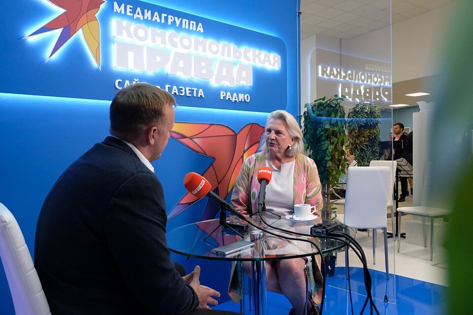    Экс-глава МИД Австрии дала большое интервью «Комсомольской правде» после переезда в Россию Артем КИЛЬКИН