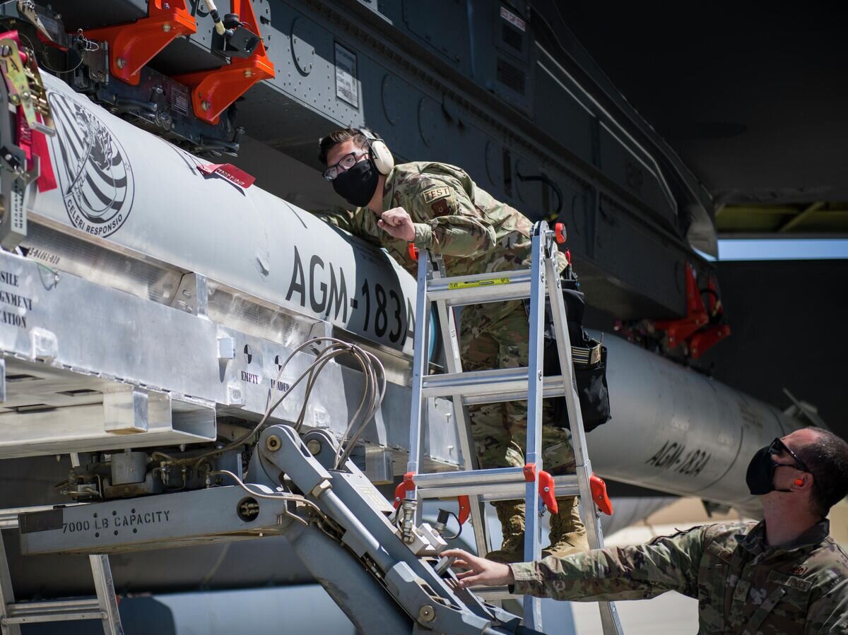    Испытания гиперзвуковой крылатой ракеты AGM-183A Air-Launched Rapid Response Weapon (ARRW)© Фото : Air Force / Giancarlo Casem