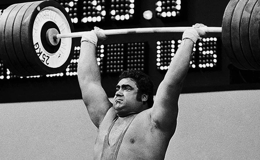 Штангист чемпион шахт