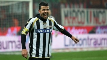 Жизнь жестока. Жизнь футболиста несправедлива. Неудачливость, собственный кодекс чести, стечение обстоятельств – что угодно может помешать даже лучшим из футболистов завоевать заветный трофей. 
