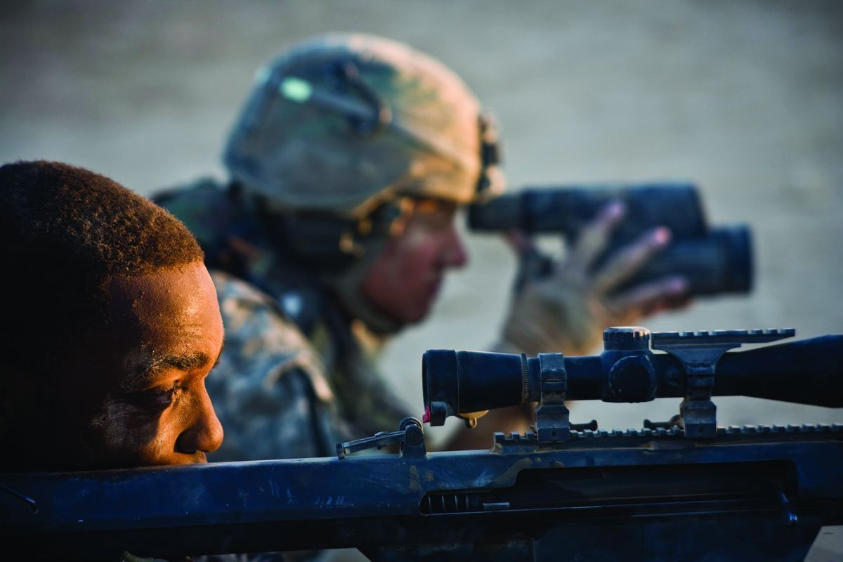 Жанр: триллер, драма, военный Страна: США
Режиссёр: Кэтрин Бигелоу
Музыка: Марко Белтрами, Бак Сандерс
Длительность: 126 мин.