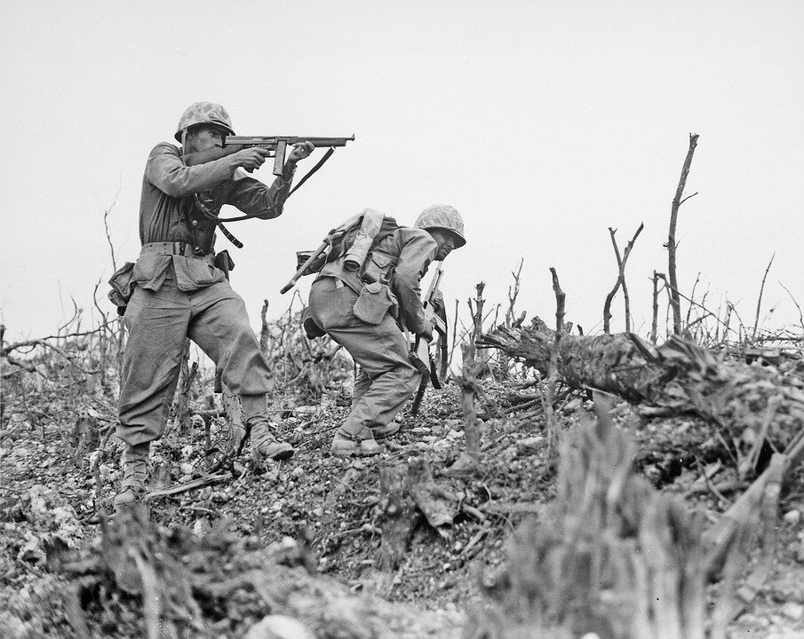 https://cdn.pixabay.com/photo/2016/01/31/19/55/soldiers-1172111_960_720.jpg