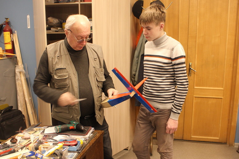 Преподаватель ЦДЮТТ Московского района Реплянчук  Виктор  Михайлович