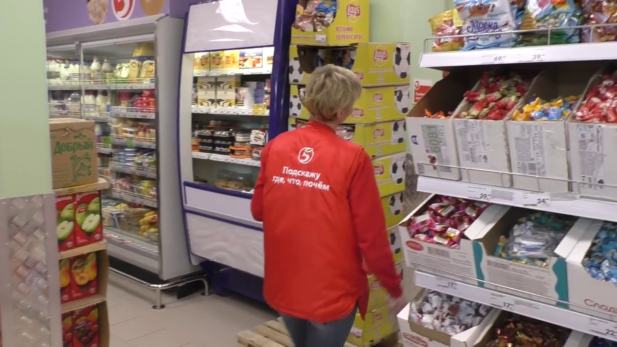 Милая продавщица научила, что делать с просрочкой в "Пятерочке" (раньше такого н