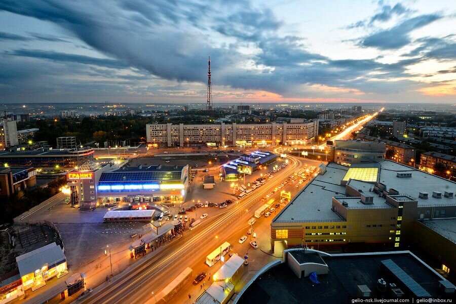 Ленинском районе новосибирска. Площадь Карла Маркса Новосибирск. Новосибирск пл Карла Маркса. Новосибирск площад карыла Маркс. Проспект Маркса Новосибирск gelio