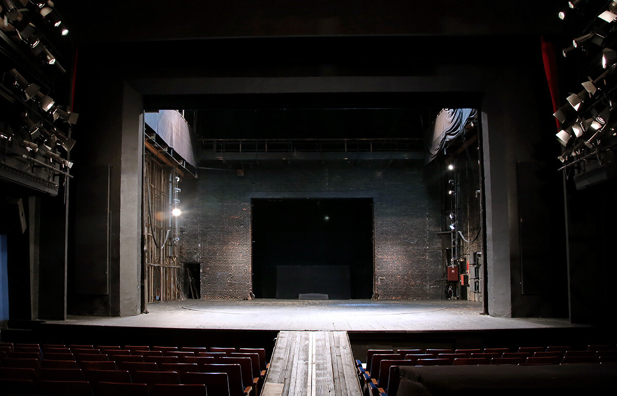 Сцена // МТЮЗ