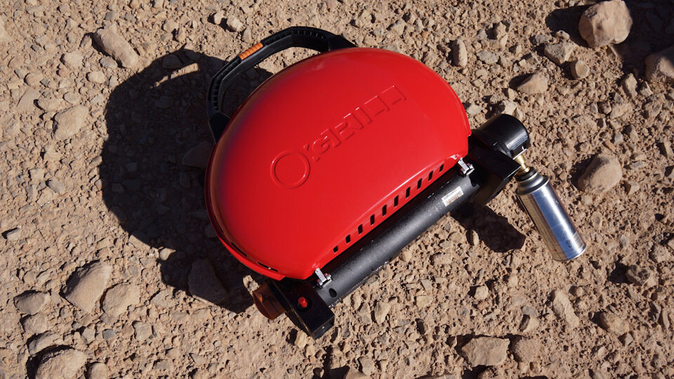 O-GRILL работает от цангового баллона и от большого бытового