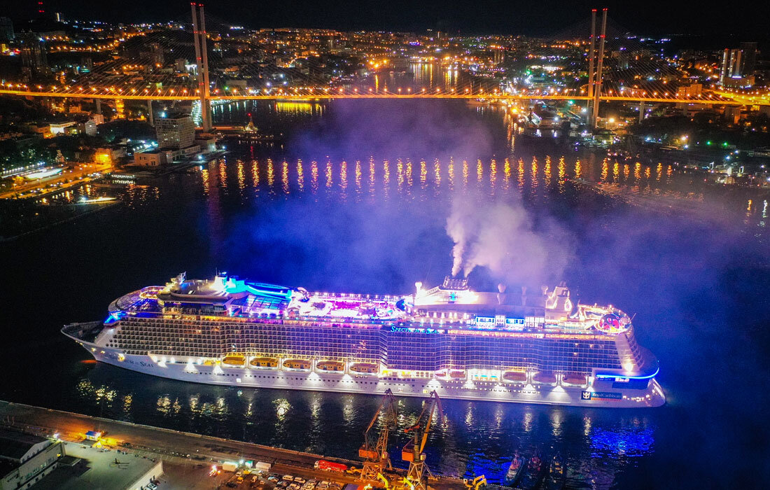 Круизный лайнер Diamond Princess во Владивостоке