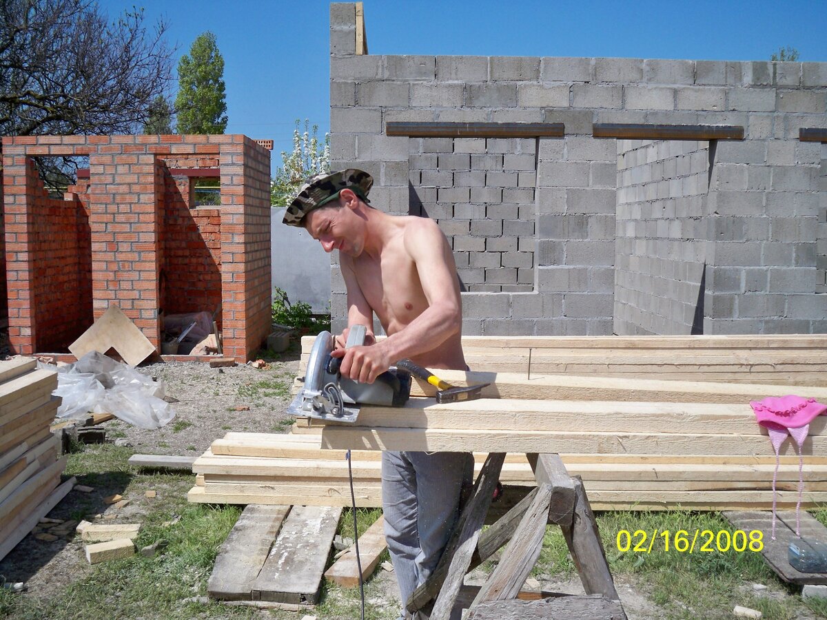 Готовим стропильную систему.