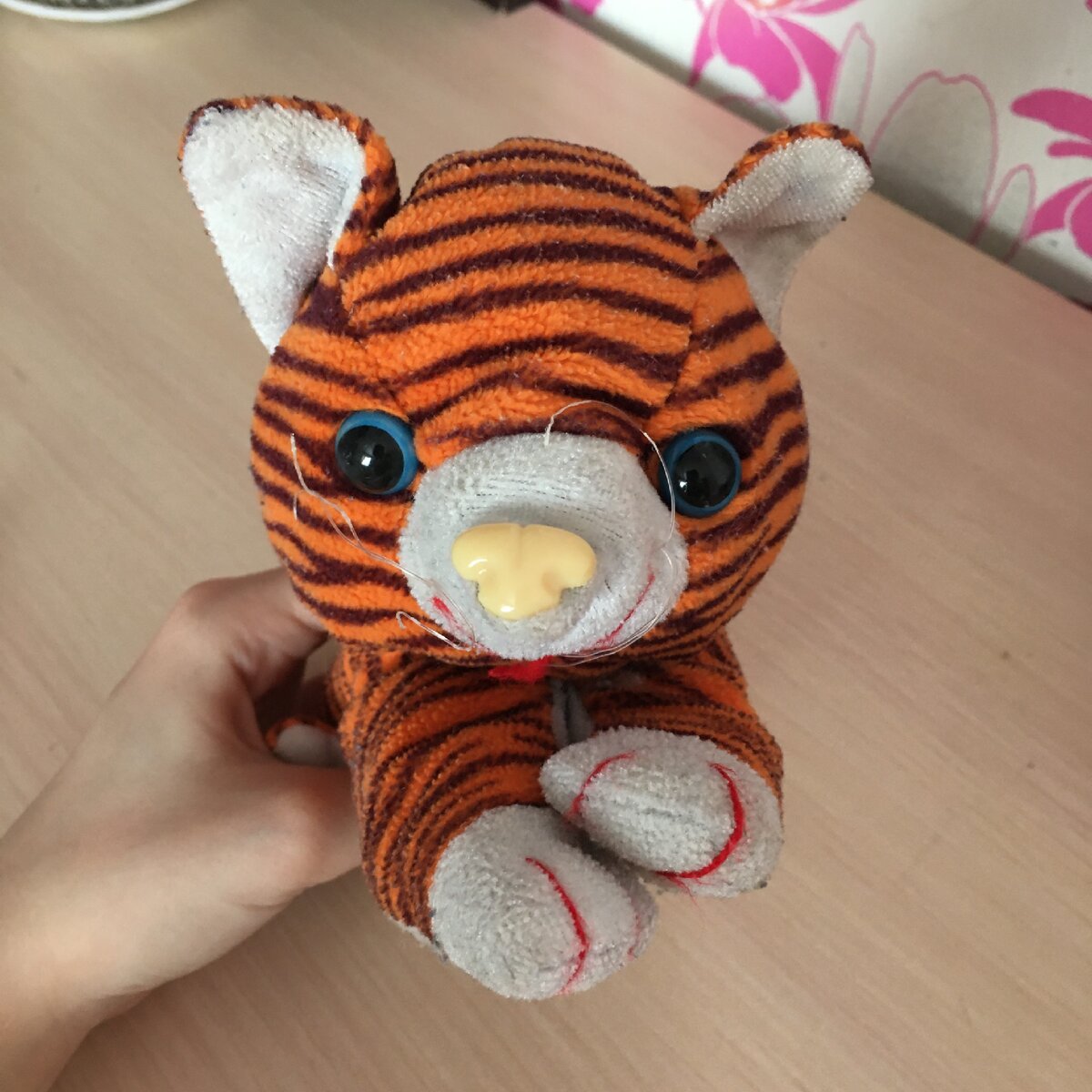 Весь в катышках тегруля