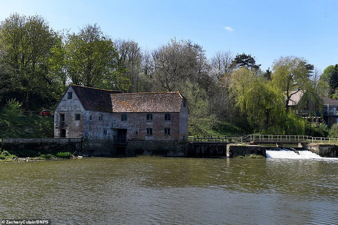 Водяная мельница Sturminster Newton Mill в Дорсете построена в 1086 году 