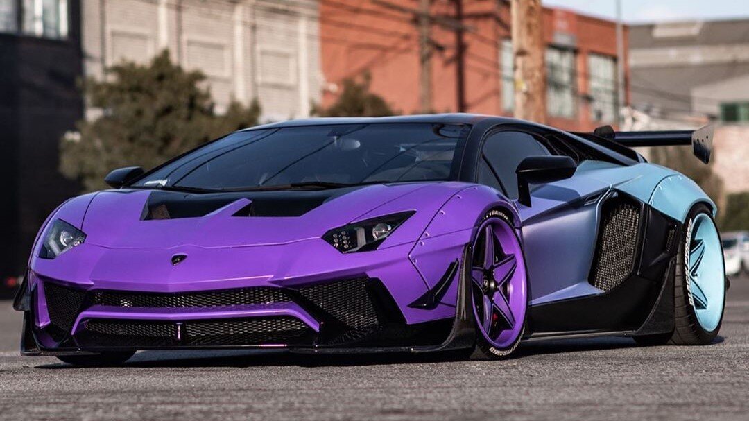 Lamborghini Aventador Violet 4k