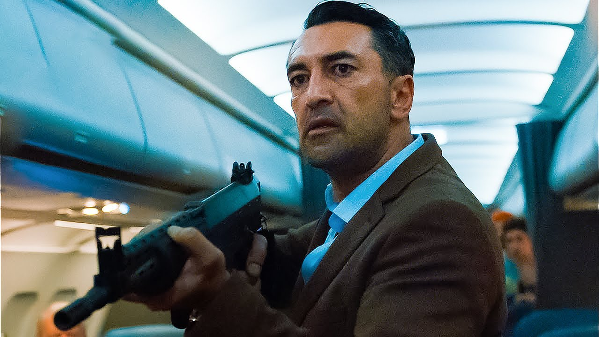 Ночь нетфликс. Into the night сериал 2025. пункт назначения ночь сериал 2025. в ночь 1 сезон сериал 2025. в ночь сериал нетфликс.