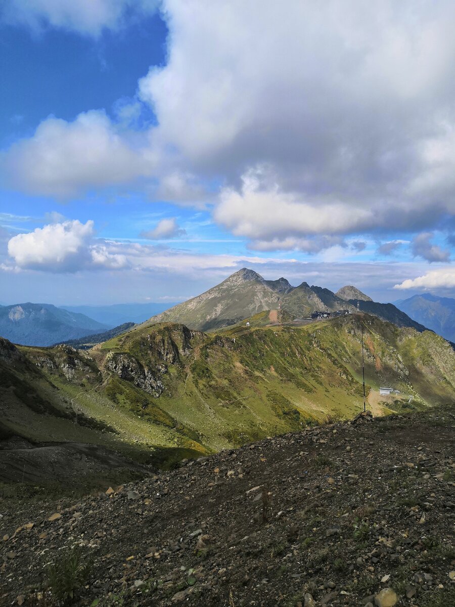 Жизнь - это  развитие, подъём и покорение вершин!