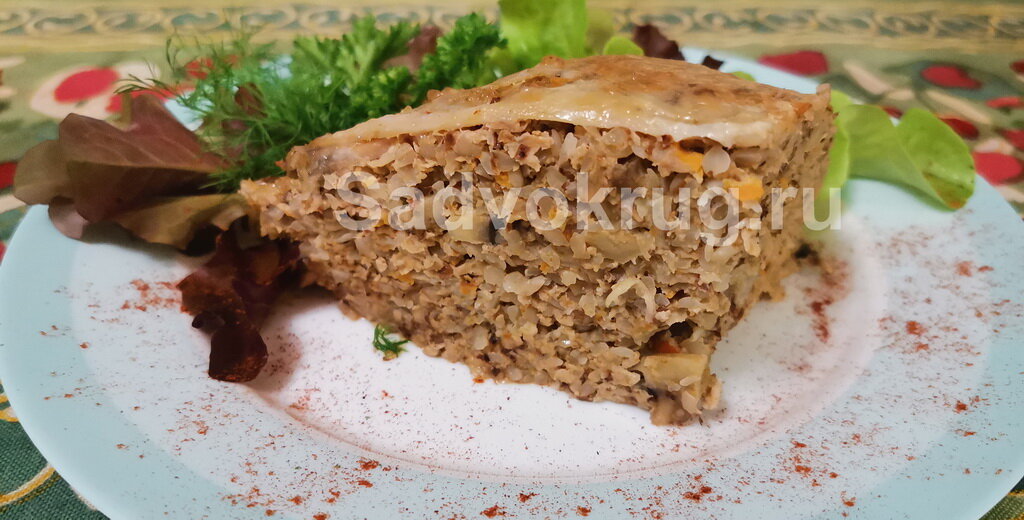 На фото: начинка фаршированной курицы