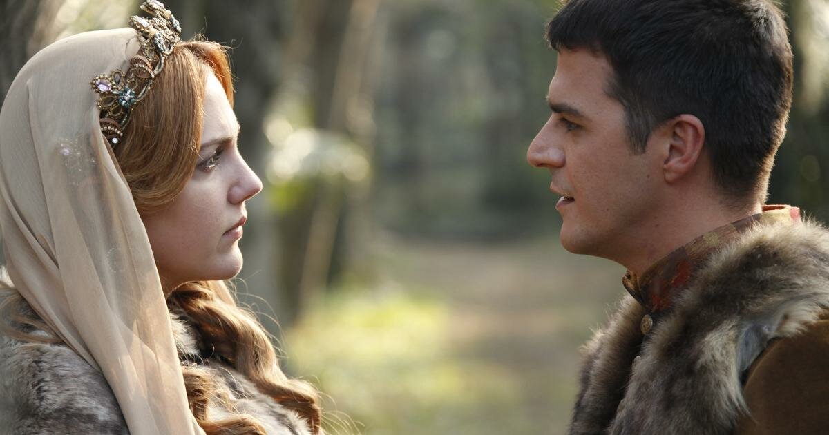 Хюррем-султан и шехзаде Мустафа. Кадр из сериала «Великолепный век»