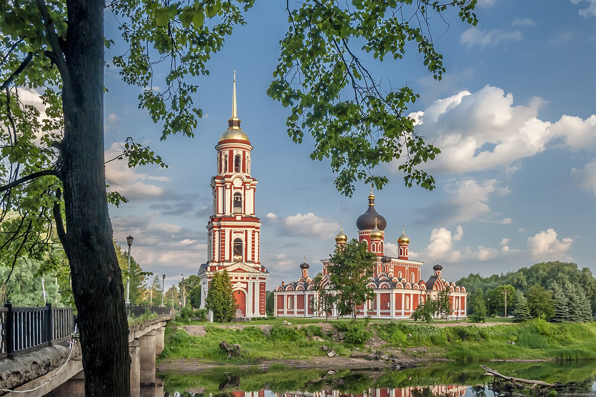 башня в старой руссе