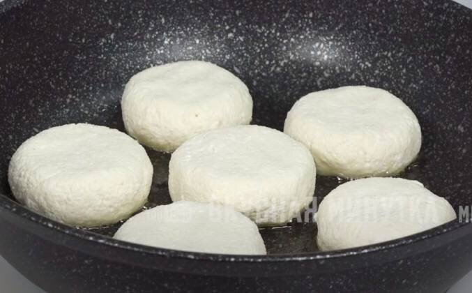 Сырники из творога: рецепт классического приготовления | Как сделать вкусные сырники