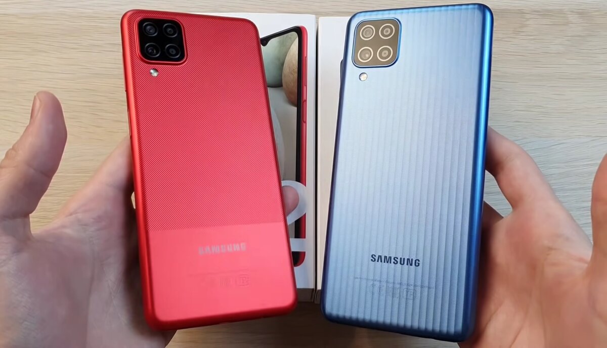 A12 – слева, M12 – справа