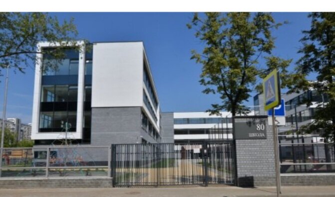 Новое здание 80-й школы в Екатеринбурге.