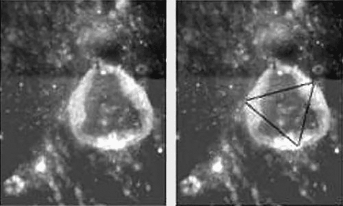 Вот этот кратер. Источник: liveabout.com/strange-things-on-the-moon-4123159