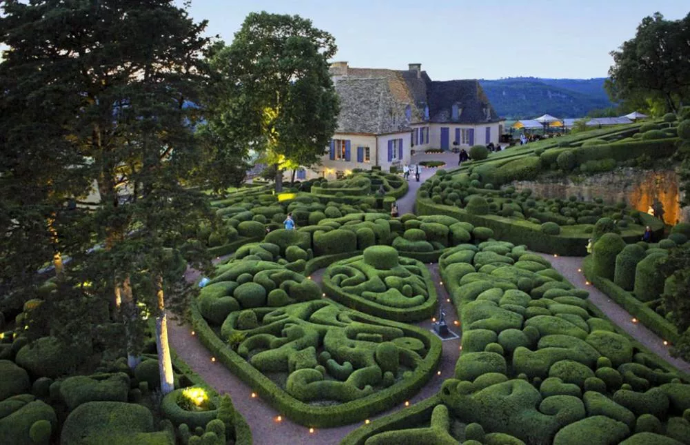 Jardin france. Сады Маркессак Франция. Сады Маркессака ландшафтное чудо Франции. Висячие сады Маркессак. Сад Этрета Франция.