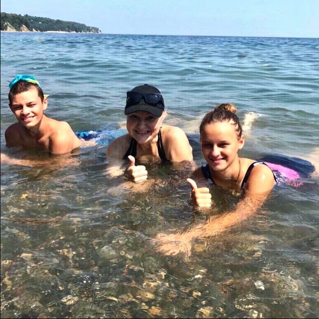                                        Суханкина гордится приемными детьми 