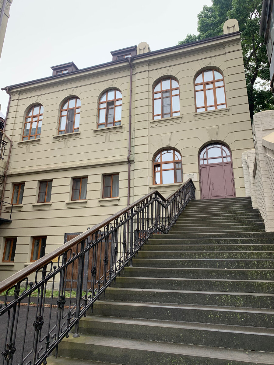 Хостел «1915» 