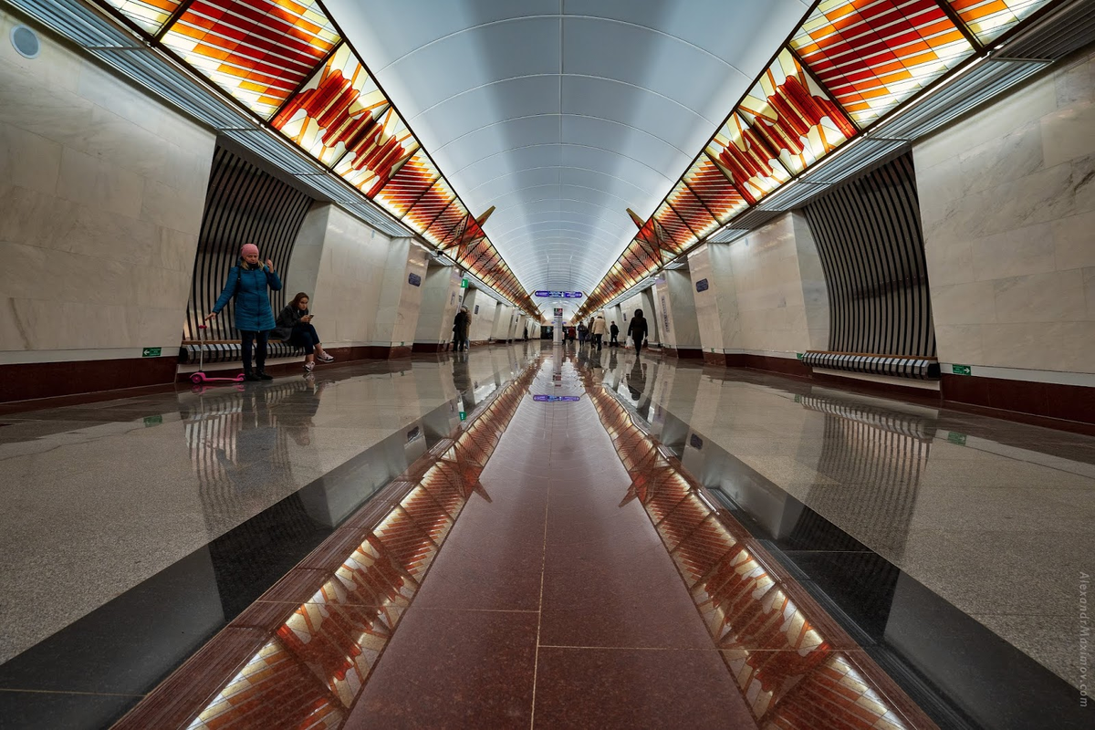 Станция Проспект славы