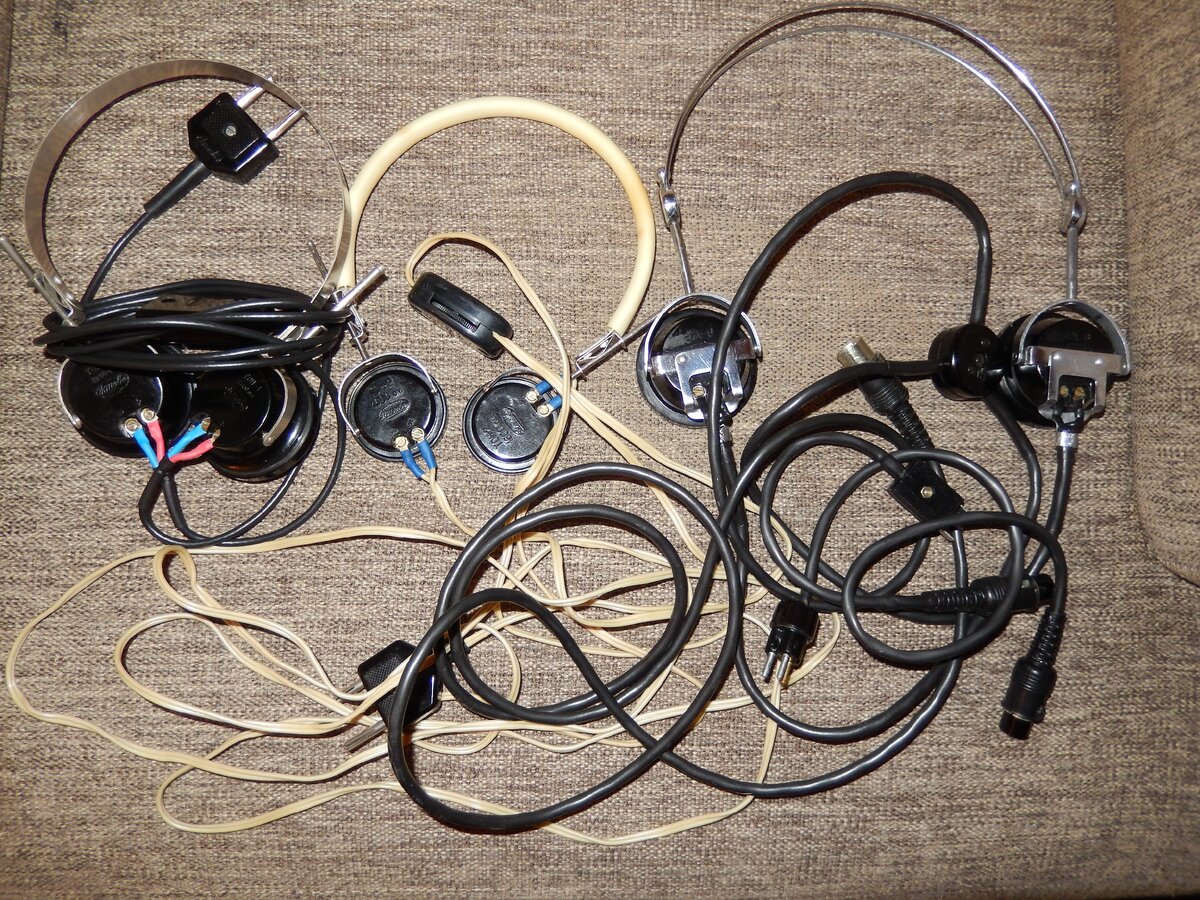 Слева направо: ТОН-1 1960г.в., ТОН-2 1967г.в, ТД-6 1965г.в.