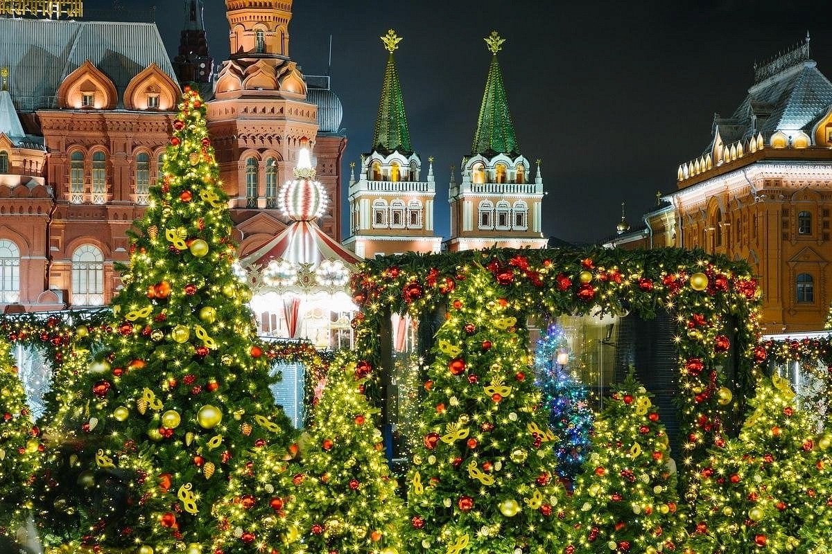 New years moscow. Новогодняя Москва. Рождество в России. Новогодняя красная площадь. Новый год в Москве.