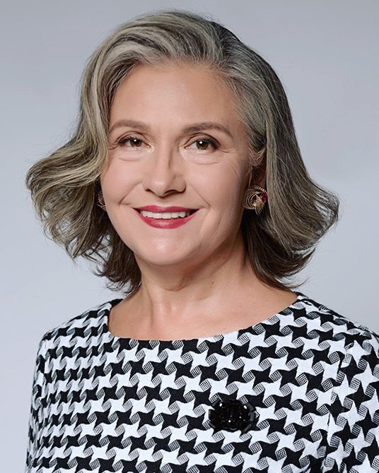  Просто стареть скучно, давайте уважать свой возраст.