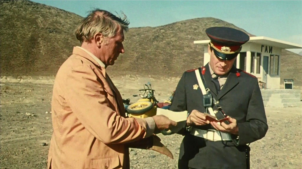 Кадр из фильма "Двойной обгон"