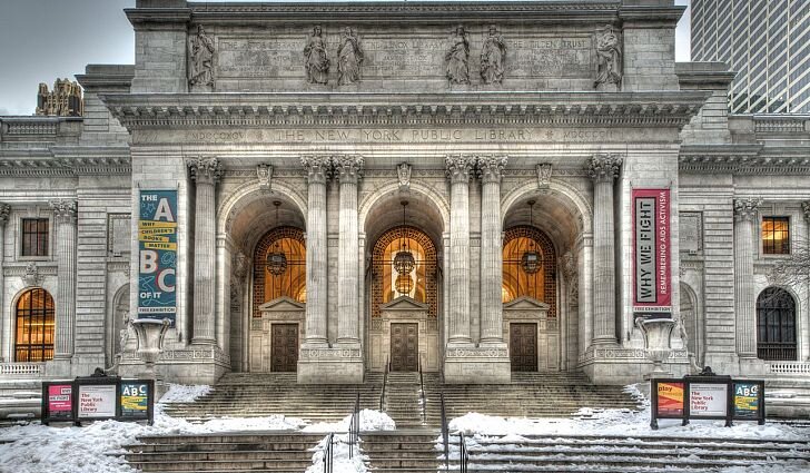 Нью-Йоркская публичная библиотека.