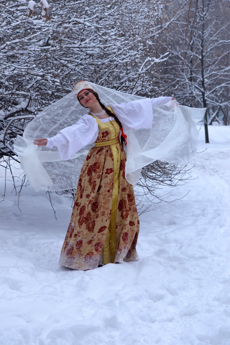 Авторские фото Маргариты Карелиной.Русские костюмы Центра и Юга России 19 века, из авторской коллекции семьи Карелиных.