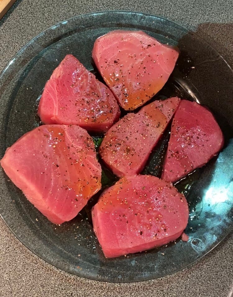 Самый простой вариант маринада, который не перебьёт вкус рыбки.