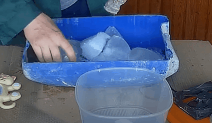 Загружаем лёд