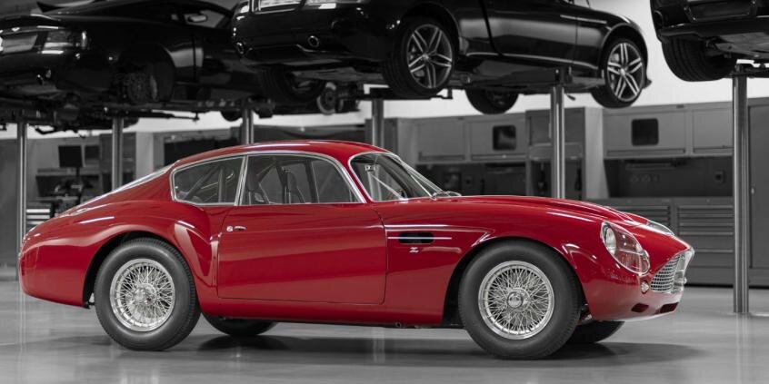 Aston Martin DB4 GT Zagato                                                                  Фото из открытых источников