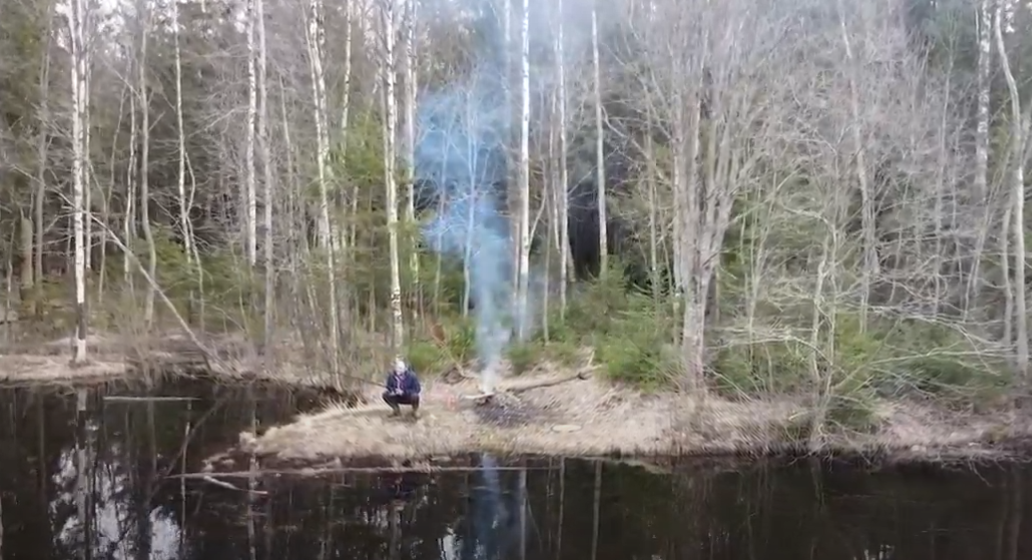 Абсолютно не охваченный сегмент рынка - голодный неудачливый рыбак на рыбалке