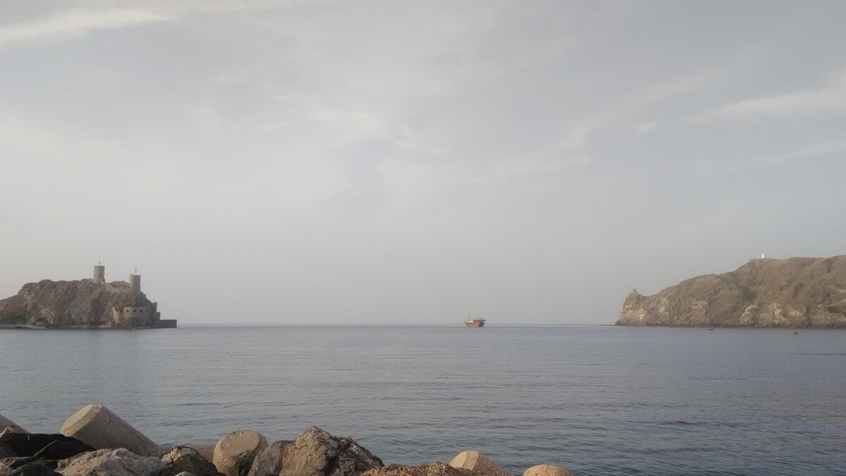 Маскат, Mutrah Corniche. Фото автора.