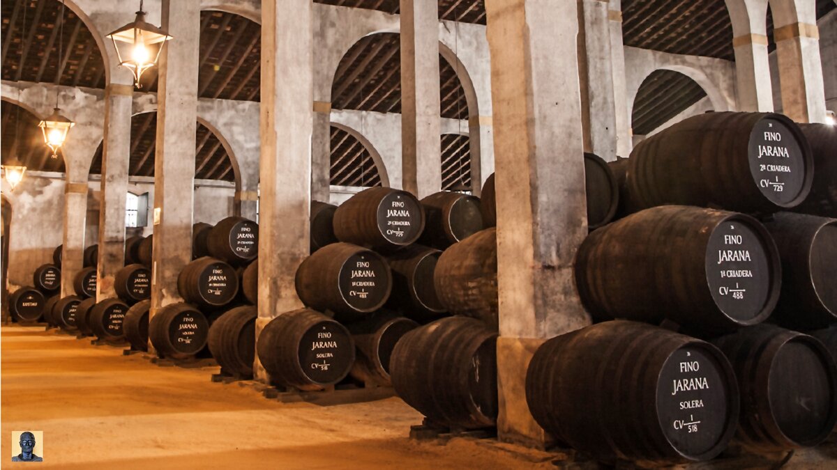 Бочки с хересом в Испании.