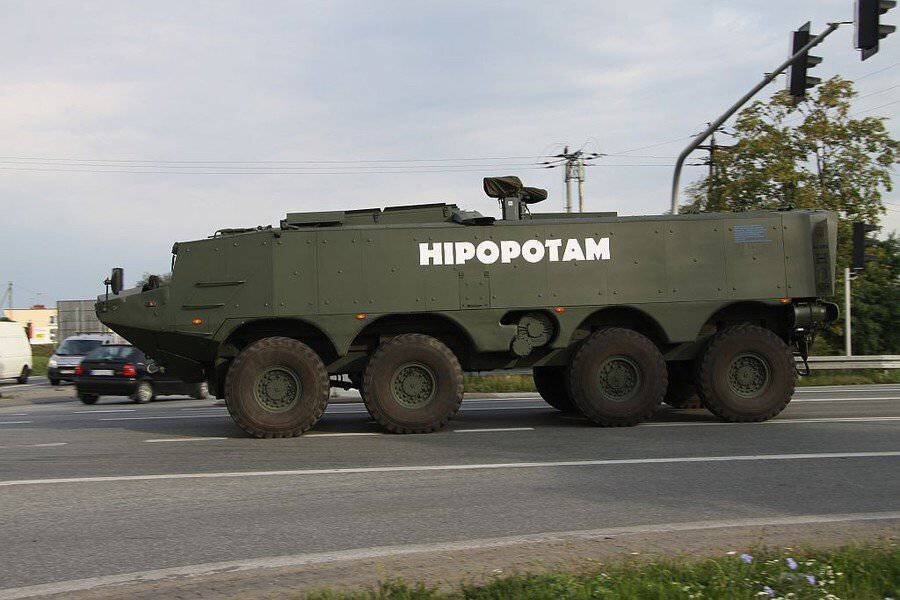 бронетранспортер CPKTO 8x8 «Гиппопотам»