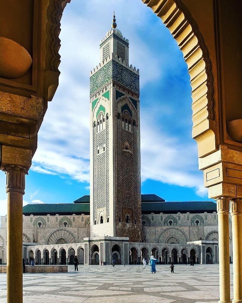 Касабланка описание. Касабланка (Марокко). Касабланка мечеть Хасана. Мечеть Хасана 2 в Марокко. Мечеть Хасана II В городе Касабланка, Марокко.