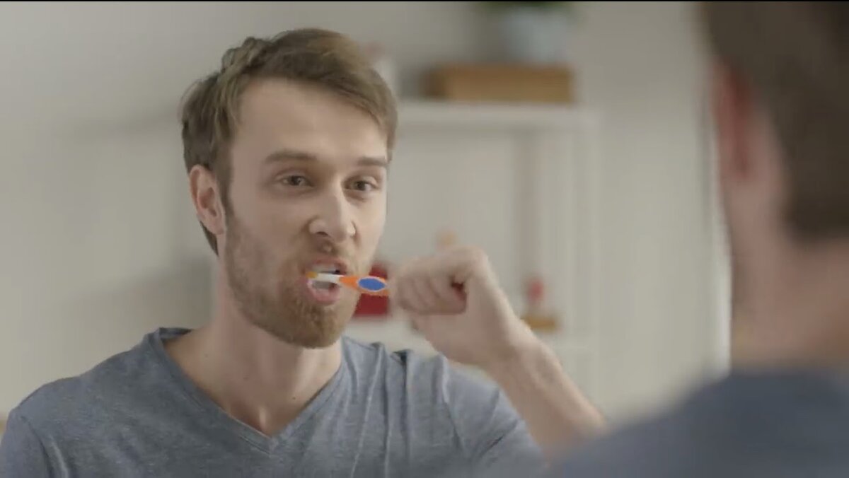 А еще Colgate Total активно предотвращает образование зубного камня 