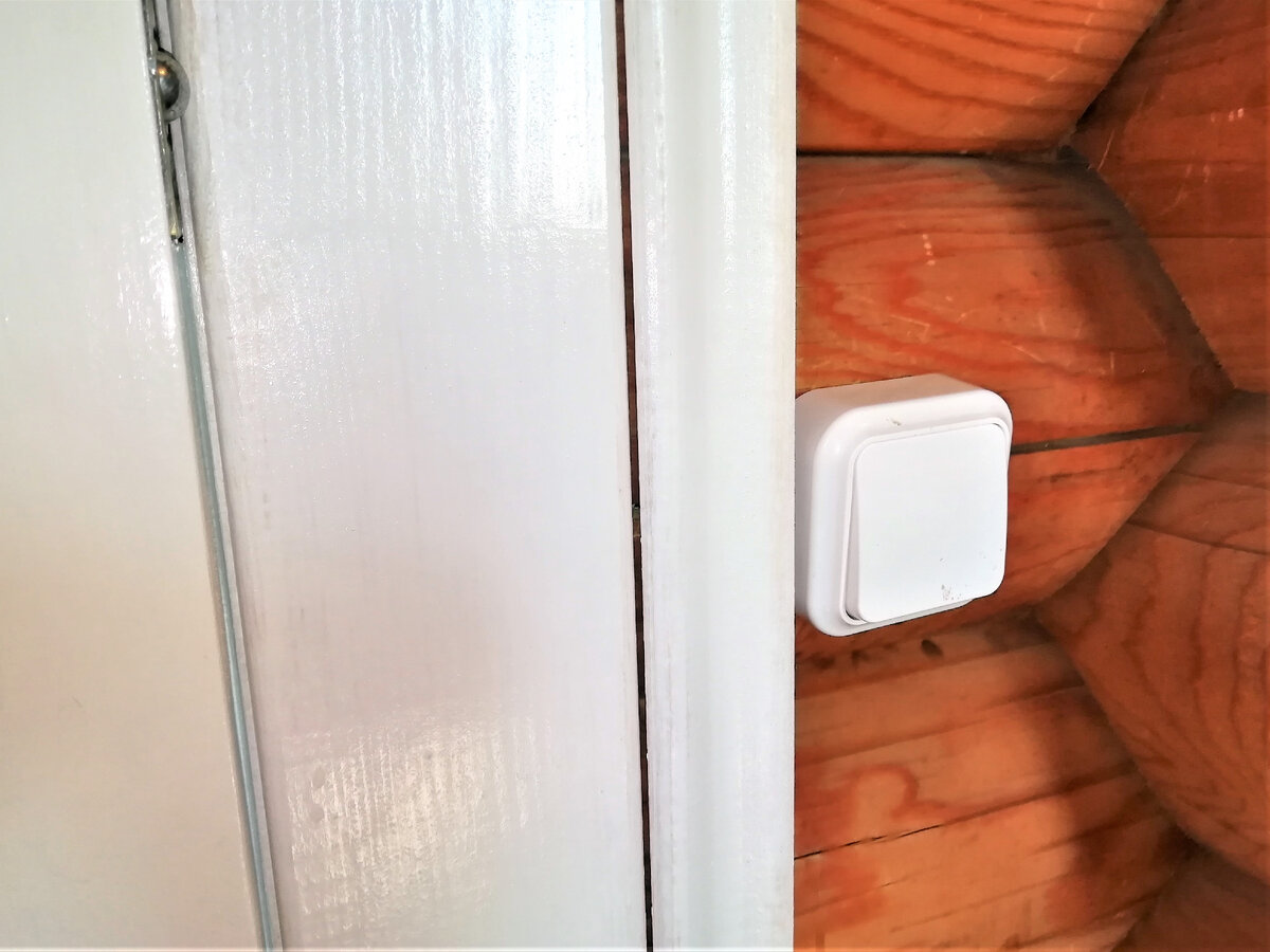 Наружный выключатель в нашем доме