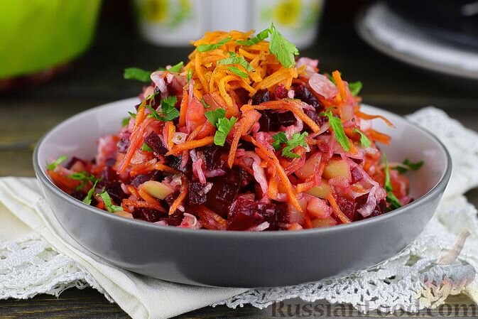 свекла, картофель, капуста квашеная, морковь по-корейски, масло растительное, соль, перец чёрный молотый