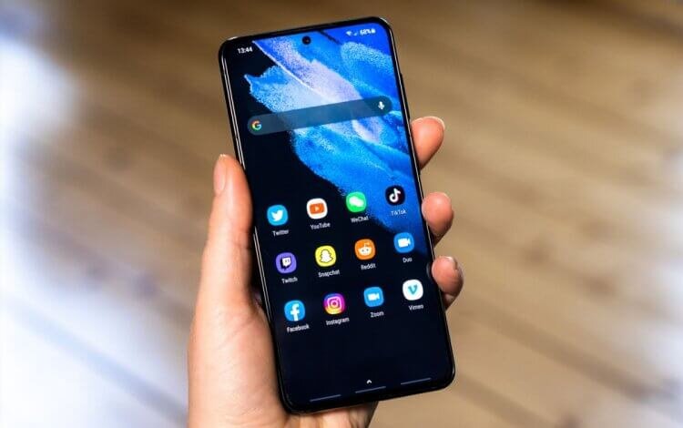 На Андроид появился почти самый настоящий вирус